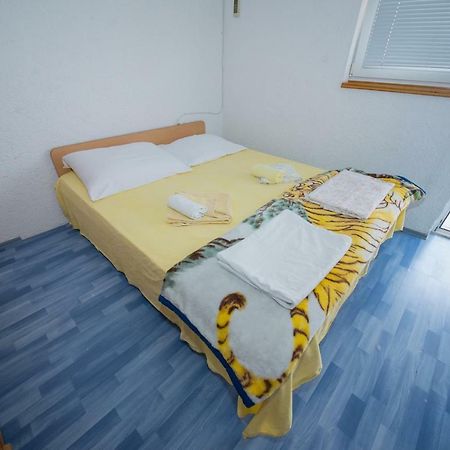 Apartment Busljeta Starigrad Paklenica Eksteriør bilde