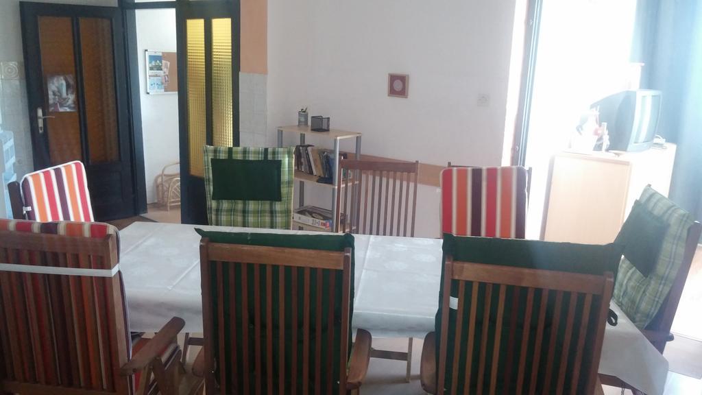 Apartment Busljeta Starigrad Paklenica Eksteriør bilde