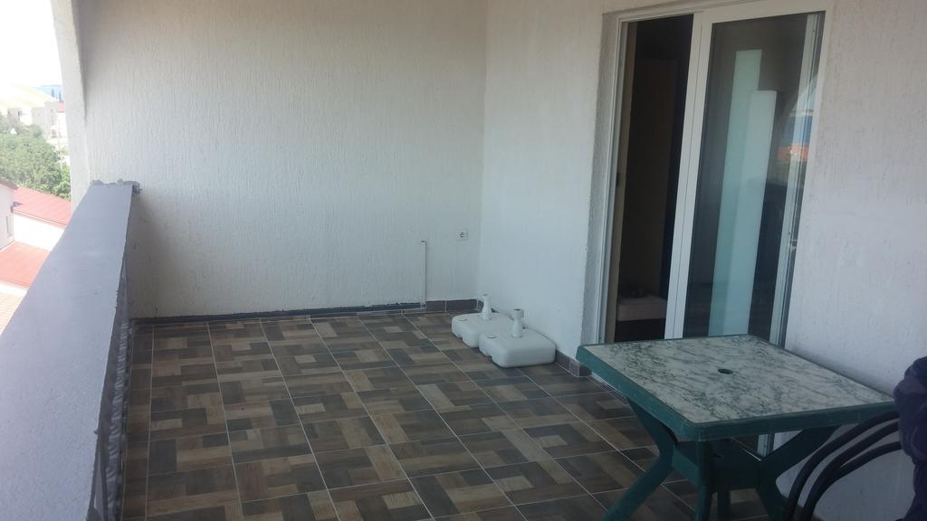 Apartment Busljeta Starigrad Paklenica Eksteriør bilde