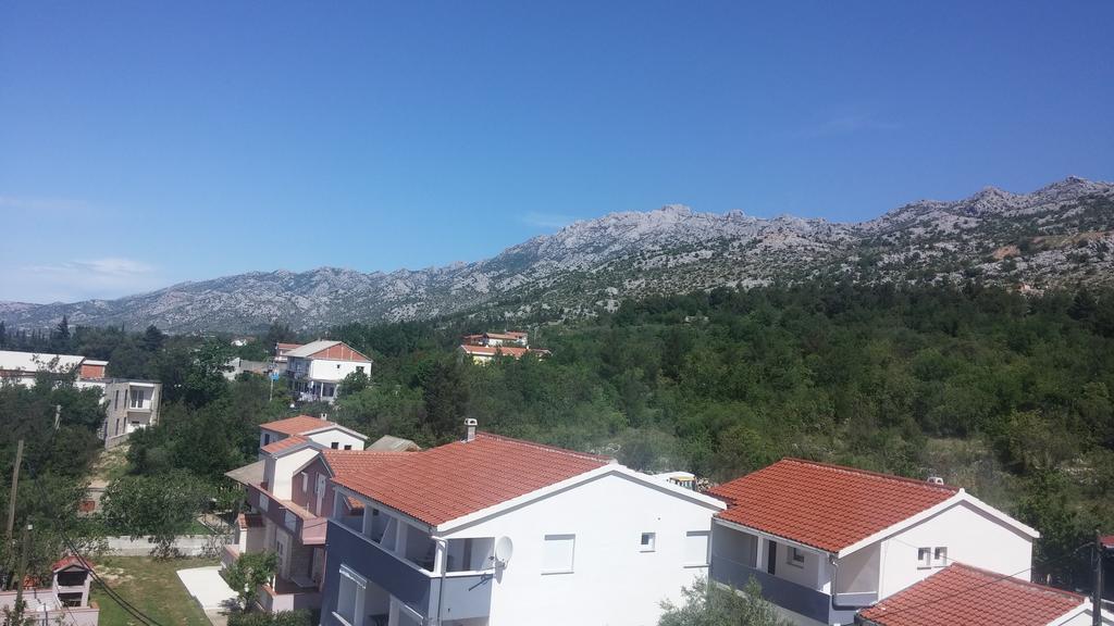 Apartment Busljeta Starigrad Paklenica Eksteriør bilde