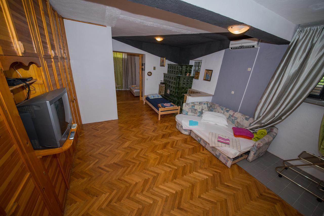 Apartment Busljeta Starigrad Paklenica Eksteriør bilde