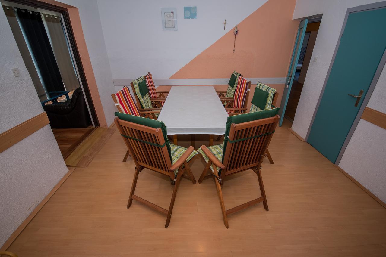 Apartment Busljeta Starigrad Paklenica Eksteriør bilde