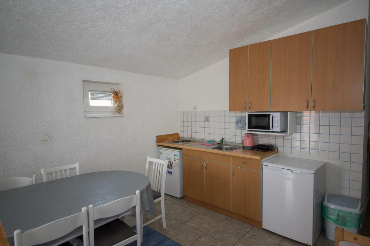 Apartment Busljeta Starigrad Paklenica Eksteriør bilde
